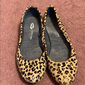 Dr. Scholl’s leopard print flats - COMFORTABLE